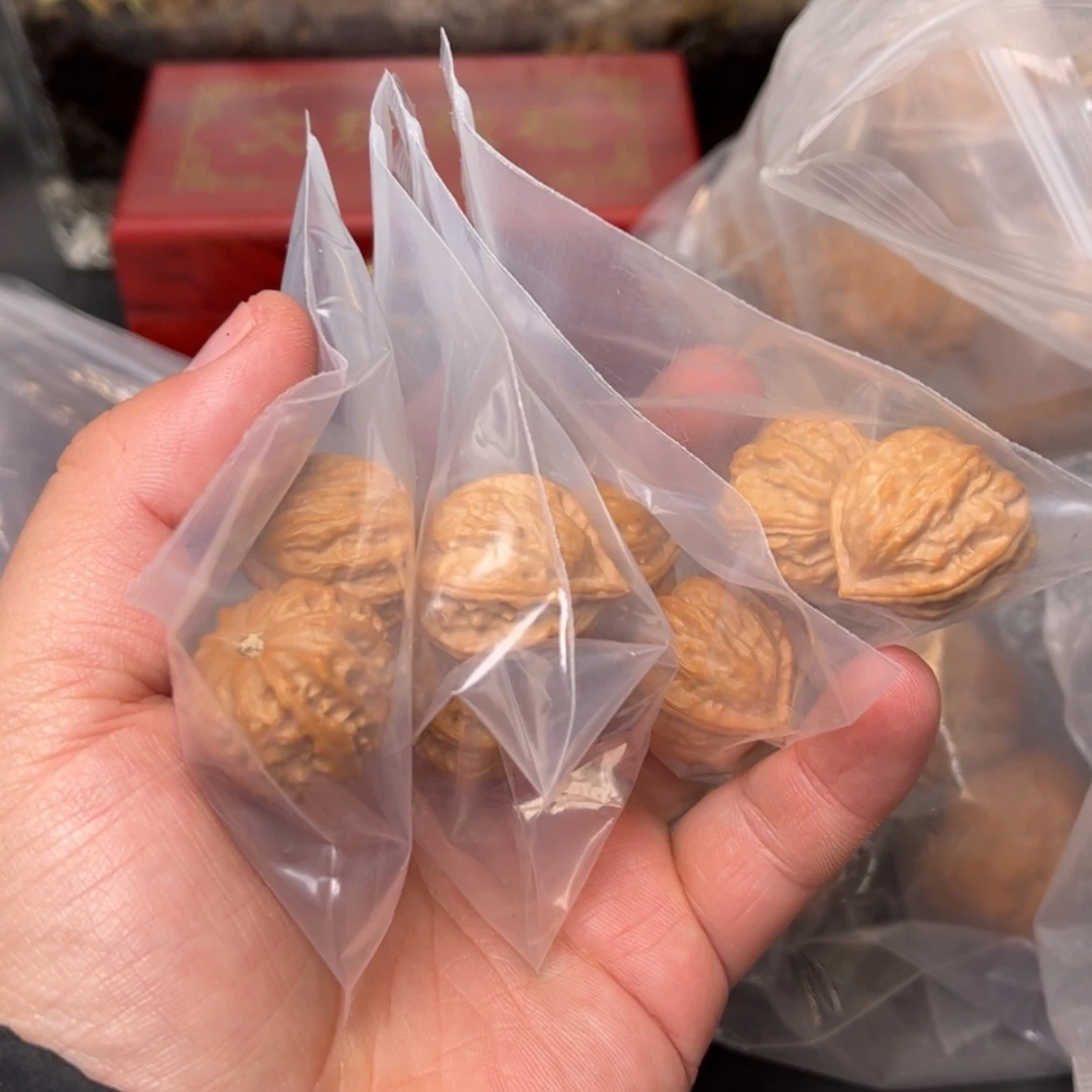 【闪购商品】文玩核桃把件8000