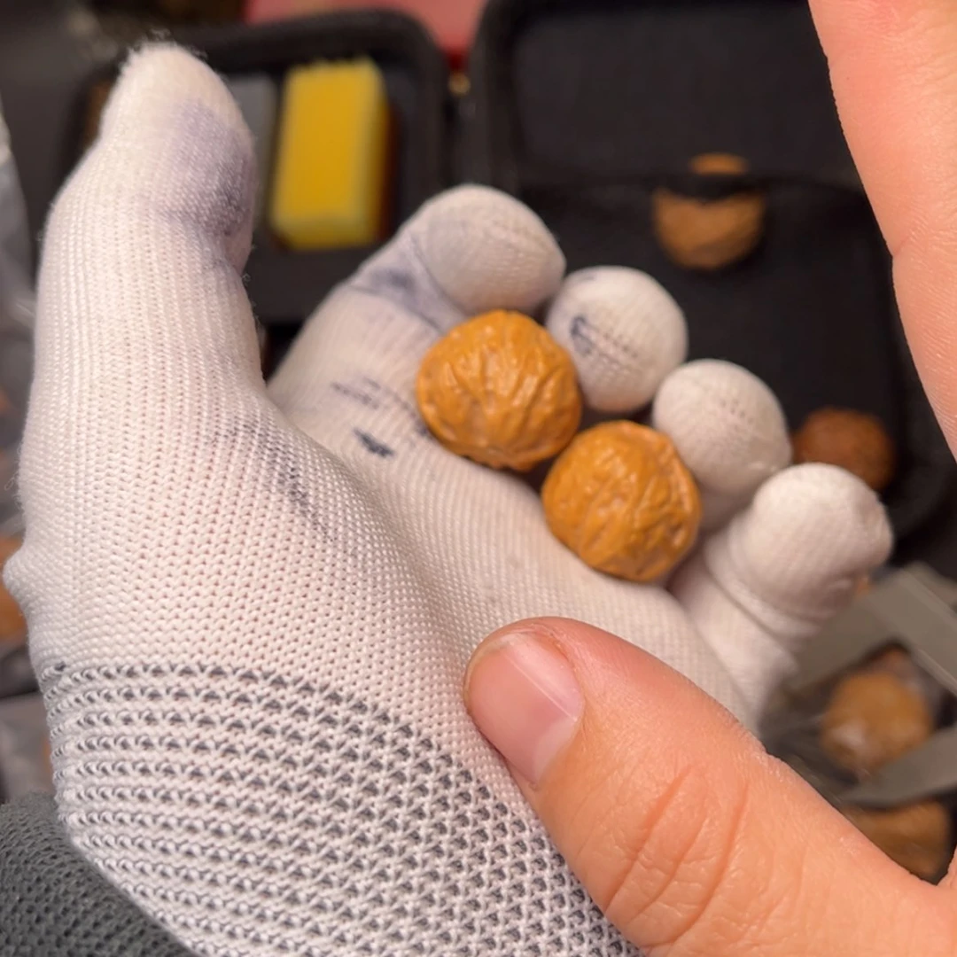 【闪购商品】文玩核桃把件8300