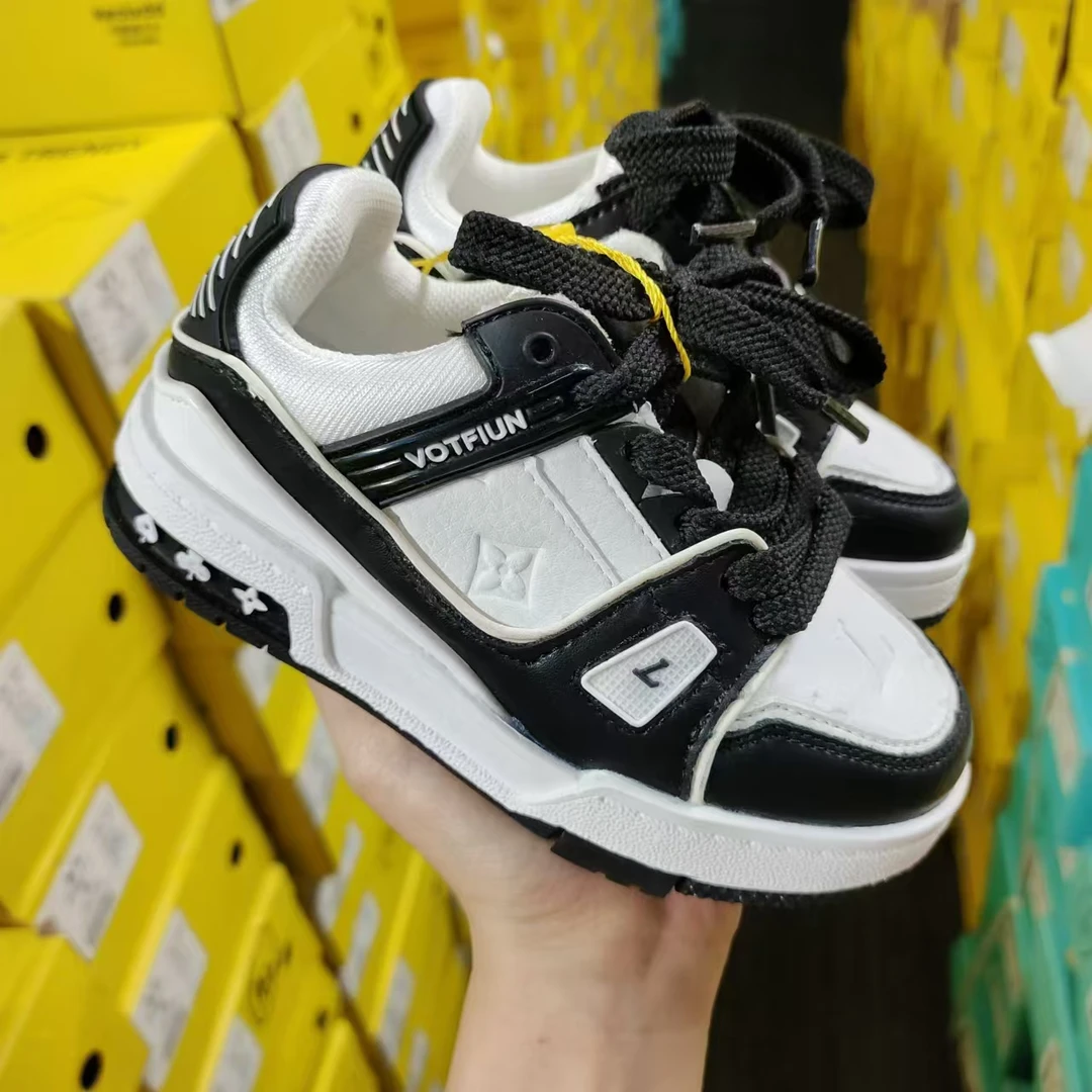 【7611】黑色板鞋