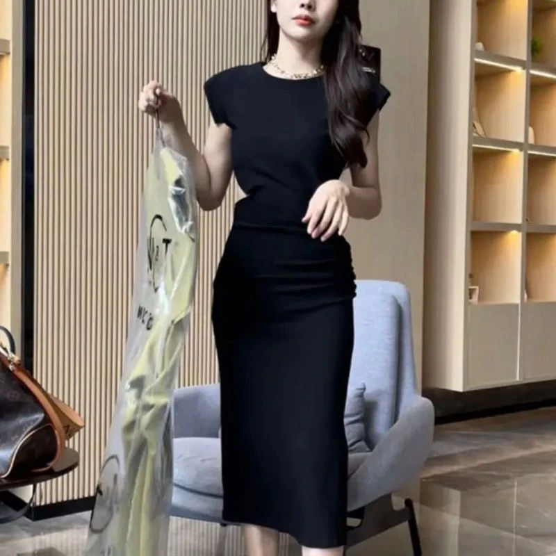 法式镂空显瘦不规则无袖连衣裙2023年新款女夏季气质修身褶皱裙子