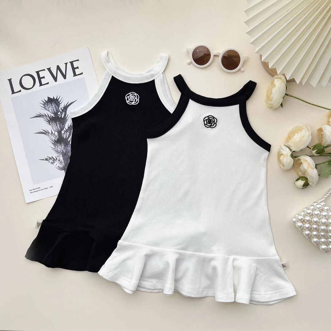 女宝宝夏季吊带裙2025新款小女孩洋气绣花背心连衣裙休闲百搭可爱