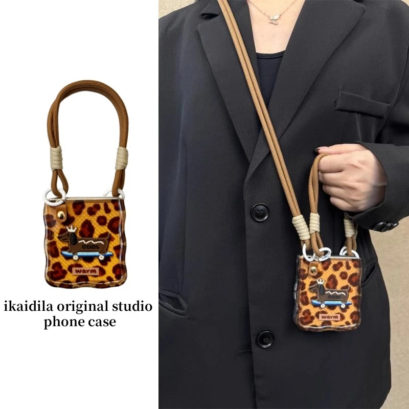 适用华为P50 Pocket 2折叠屏手机壳折叠秋冬可爱腊肠狗豹纹保护套