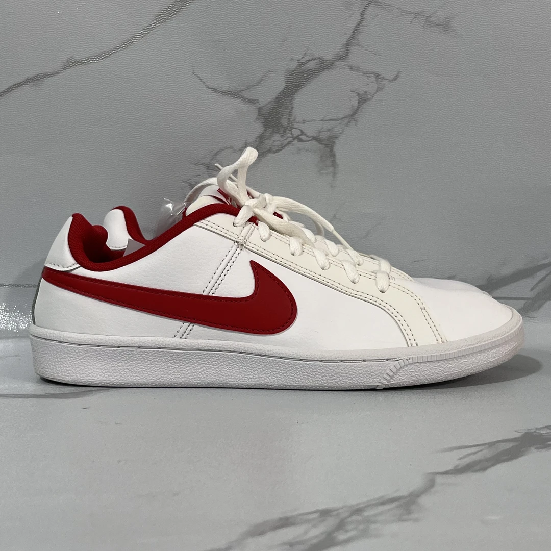 39码Nike 休闲鞋 白红 公价599 二手/90新