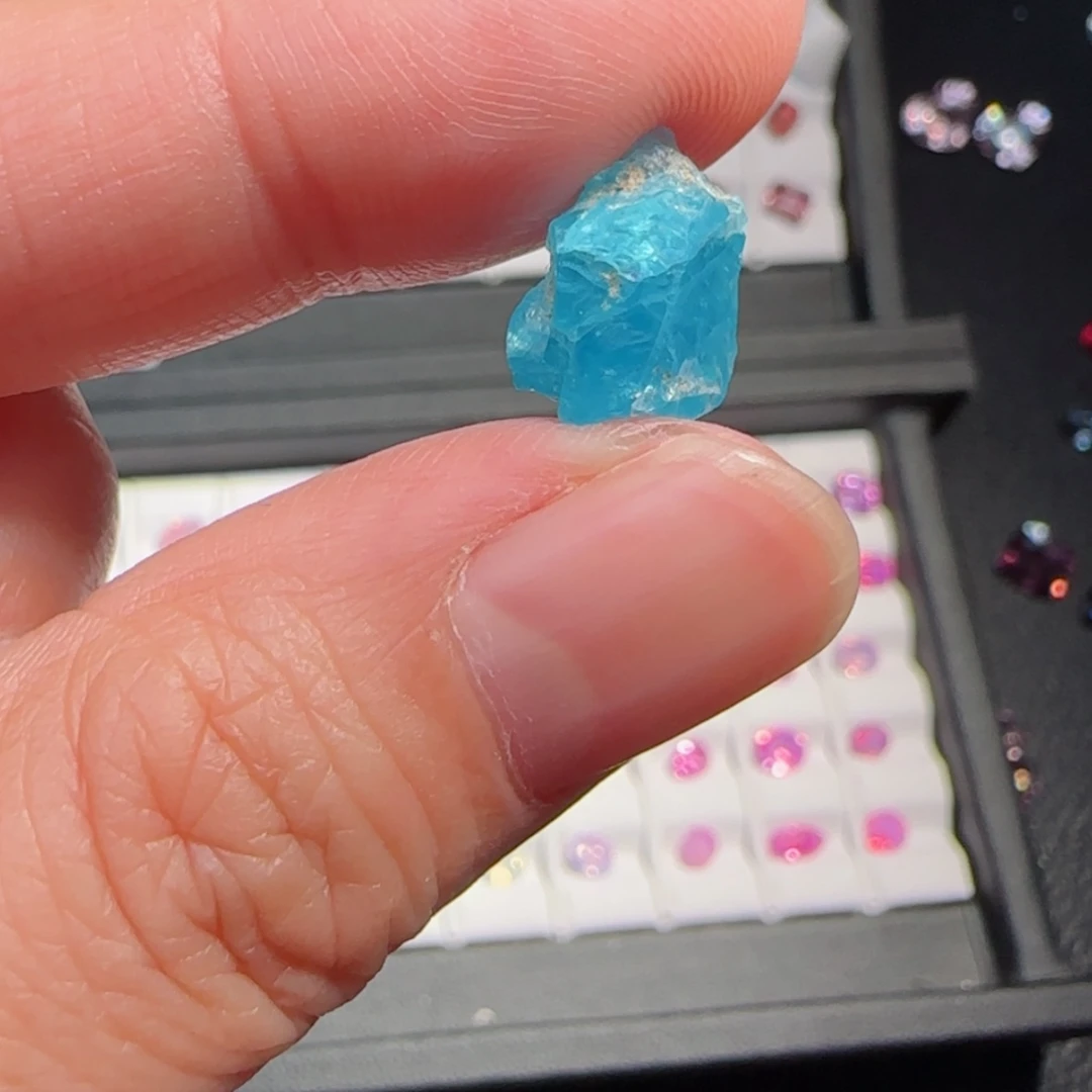 【闪购商品】辉石裸石未镶嵌张****)4.77ct