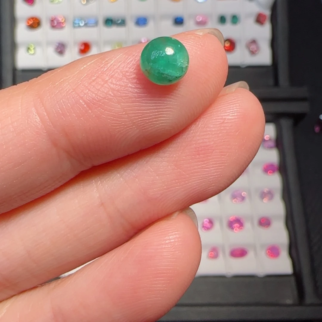 【闪购商品】祖母绿裸石未镶嵌张****)0.91ct