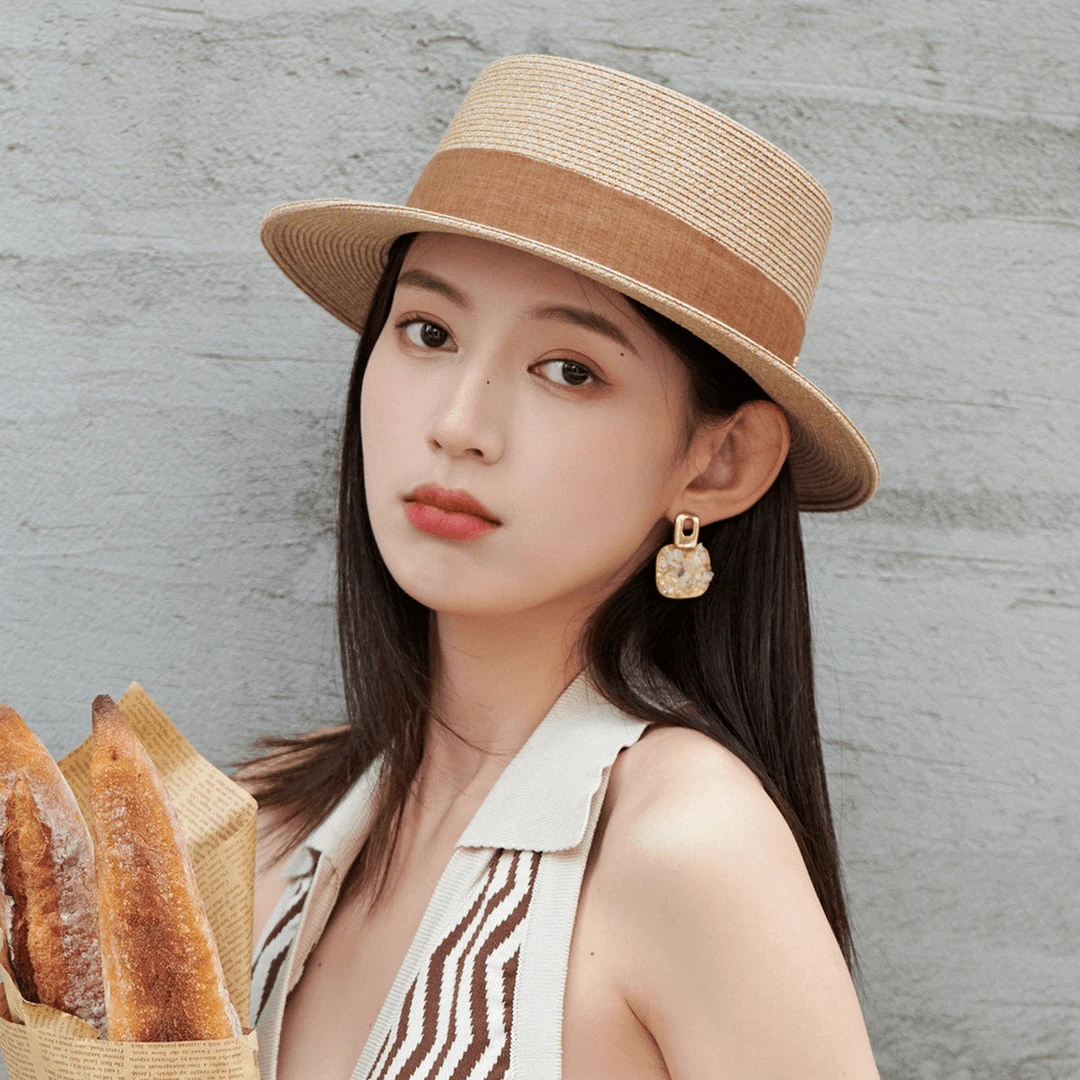 新款草帽子女春夏法式平顶礼帽英伦遮阳防晒出游海边显脸小平沿帽