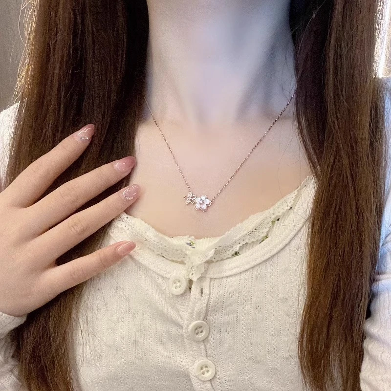 坠链均足银 999纯银樱花项链女款新款轻奢小众吊坠锁骨链生日礼物