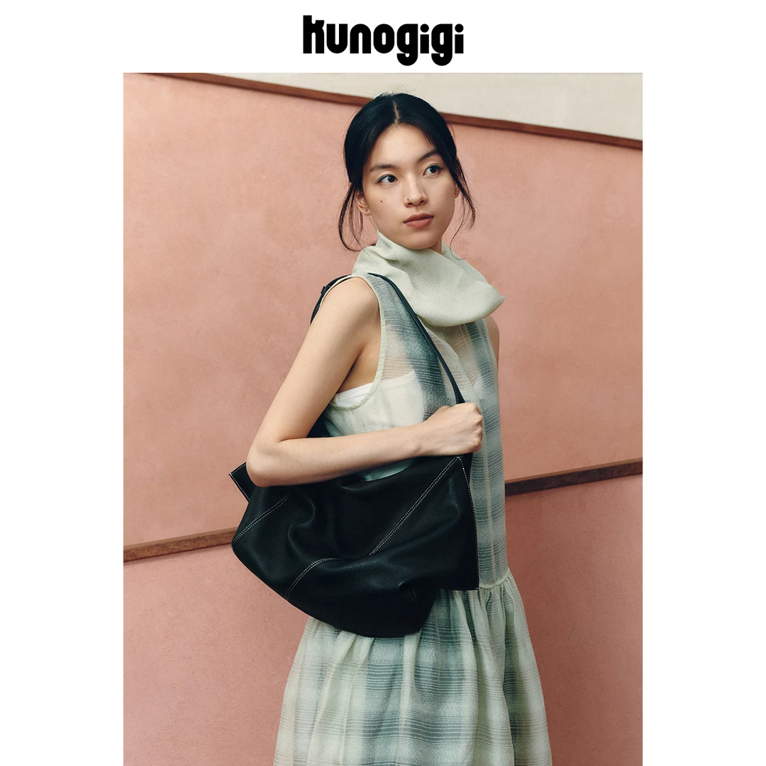 Kunogigi/古良吉吉HOBO飞角包小众设计包包女黑色秋日氛围琥珀风