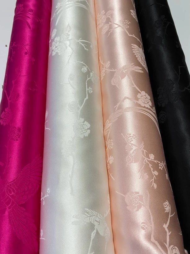 真丝面料大王缎～35姆米115幅宽，0.5米价格1.5米拍3份～1.5起拍