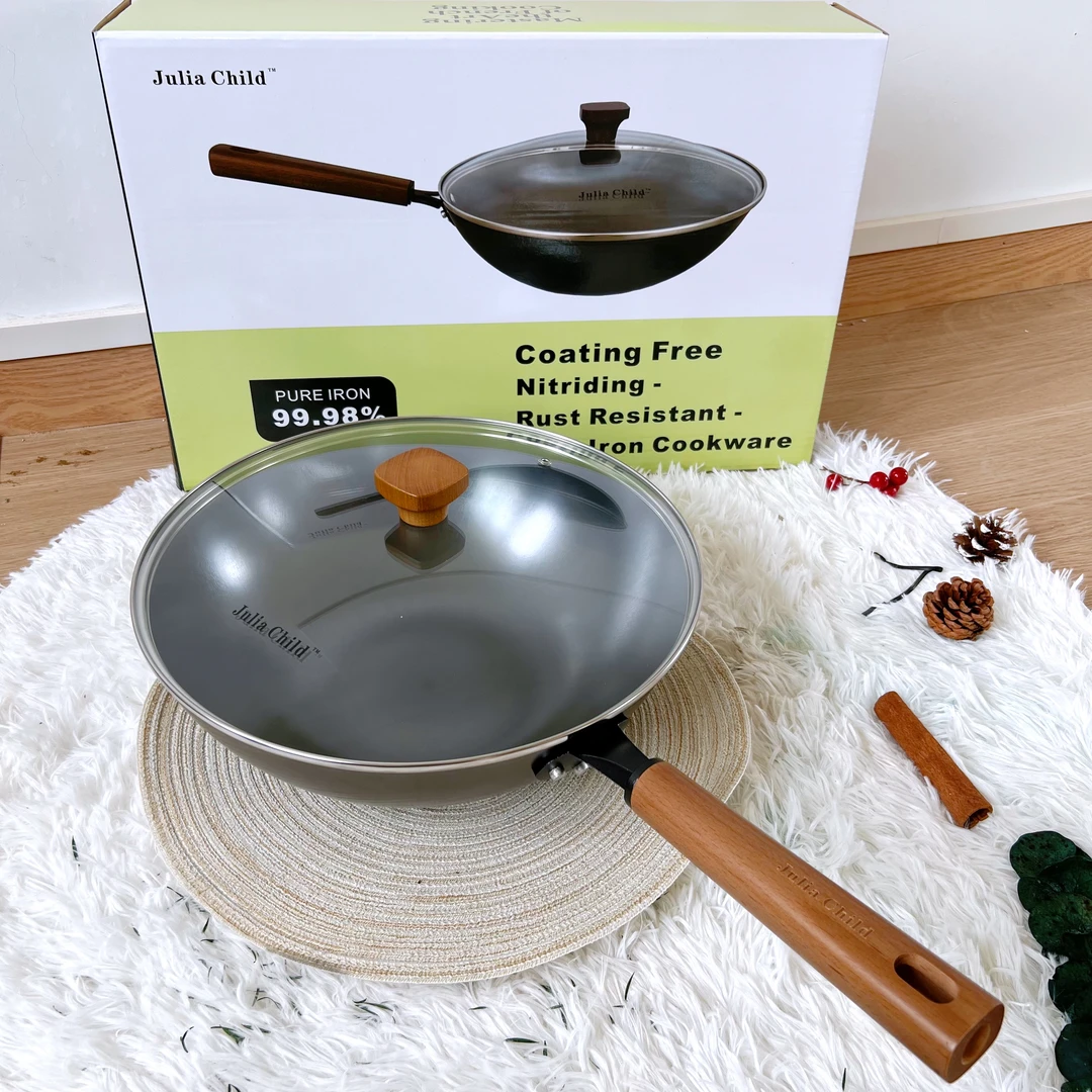 出欧美32cm铸铁炒锅 重约2.59kg