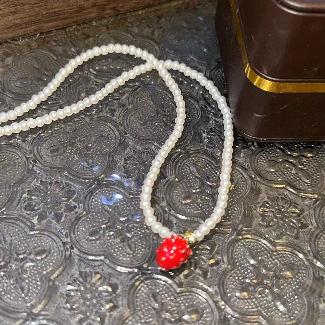 钛钢项链 红色草莓精致珠珠项链-2455