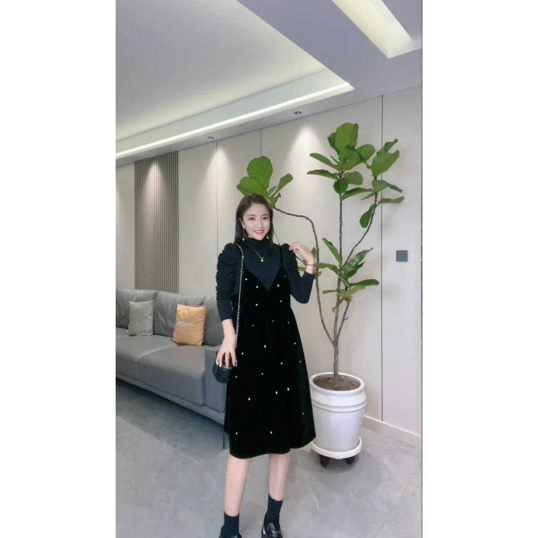 秋季新款甜美高订大V领吊带收腰显瘦套装气质时尚