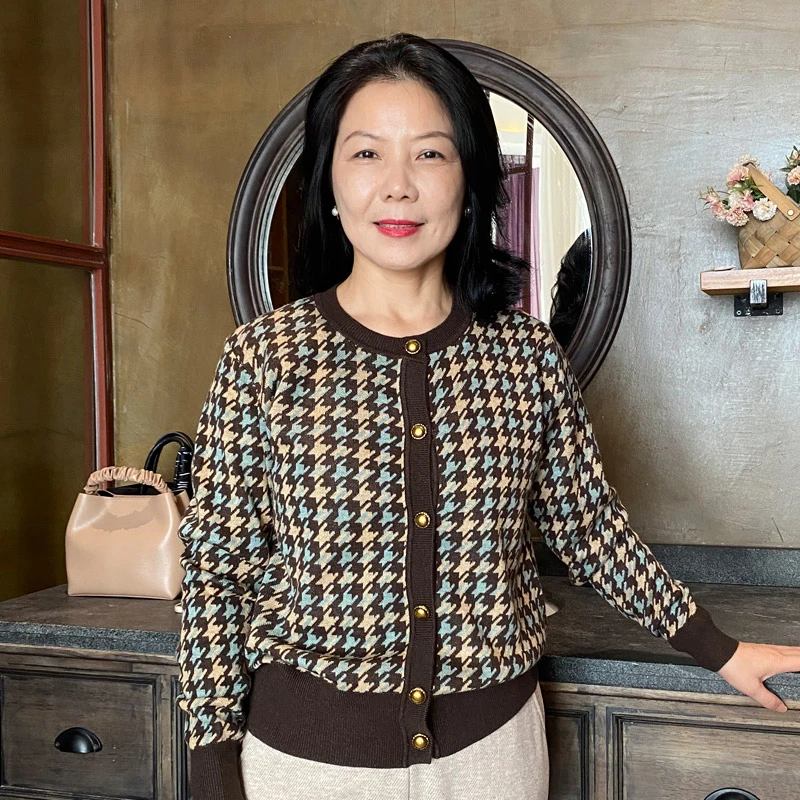 （兰千鸟格）印花针织开衫薄款女春秋新款毛衣短款小外套上衣CJ552