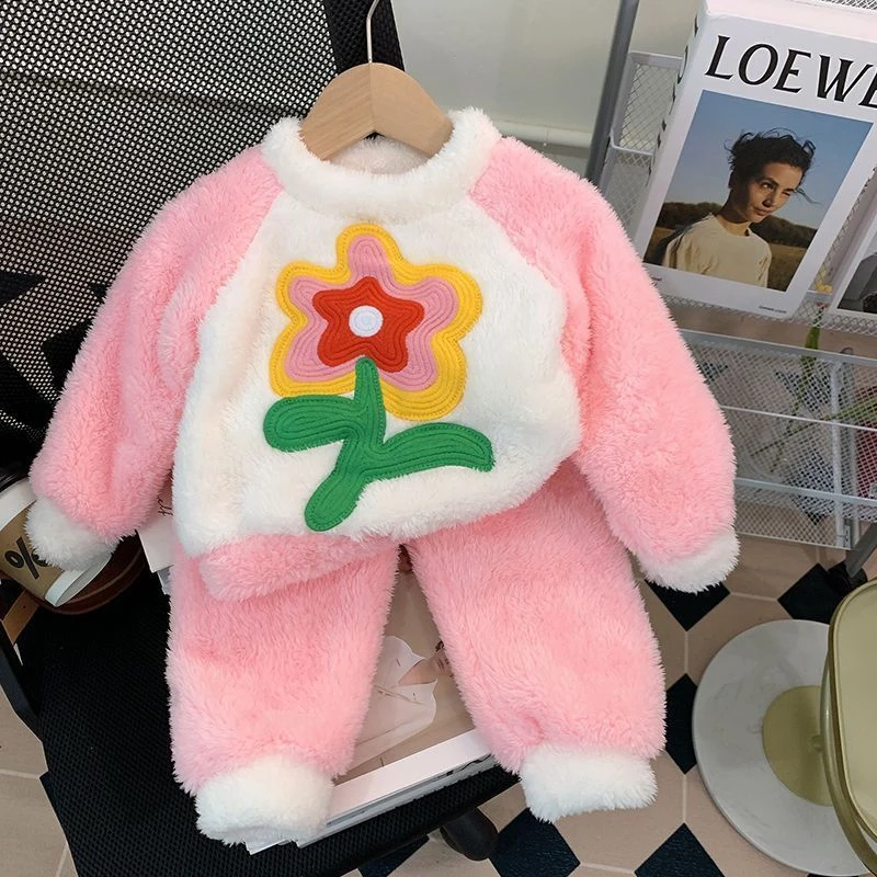睡衣儿童女孩冬季中小童保暖法兰绒家居服冬款女宝珊瑚绒外穿套OH