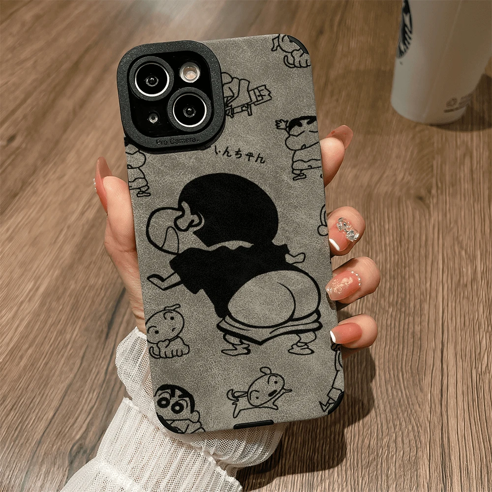 复古卡通小新适用于苹果16pro手机壳个性iPhone15羊巴皮14全包