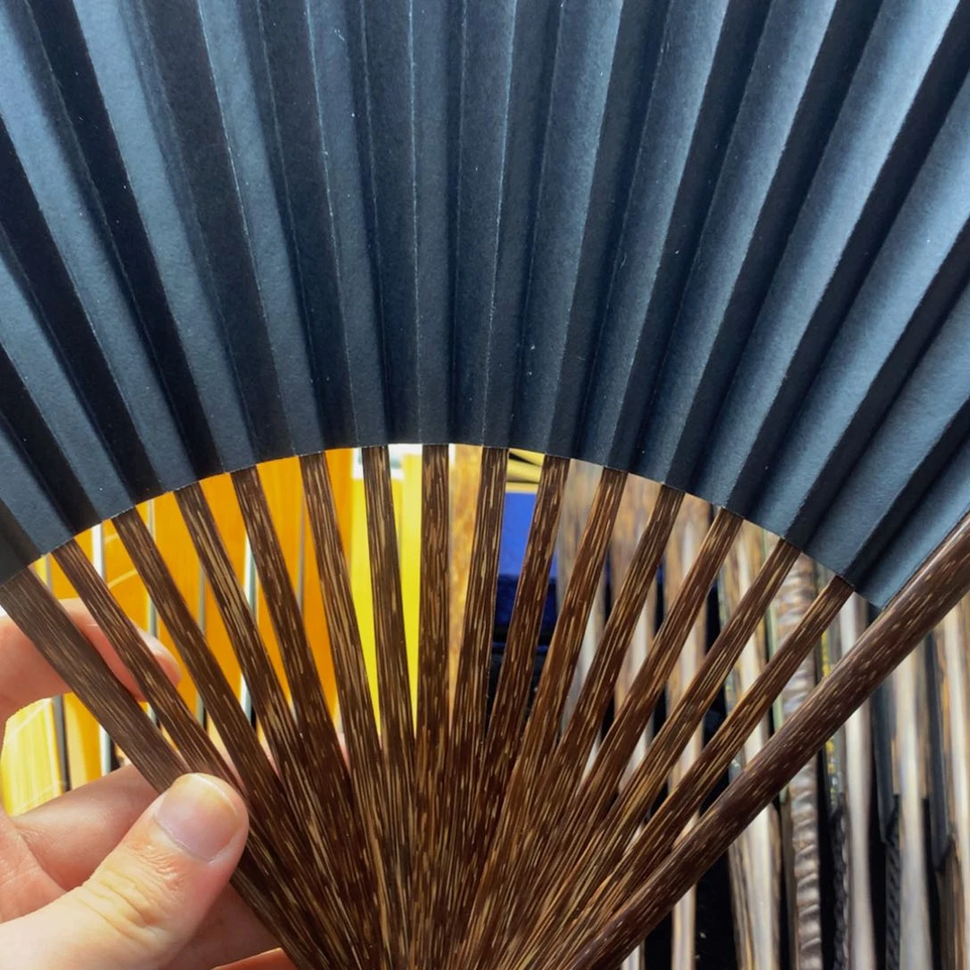 扇子松*折扇的设计也是很有个性的呢喜欢