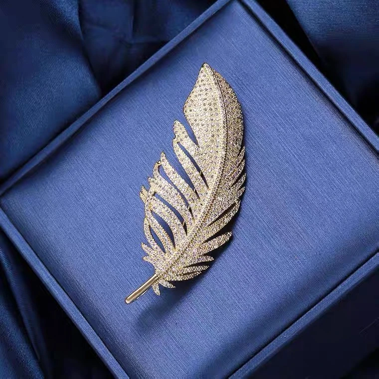 锌合金仿珍珠胸针 气质羽毛高档胸针精致满钻收腰胸花时尚饰品283