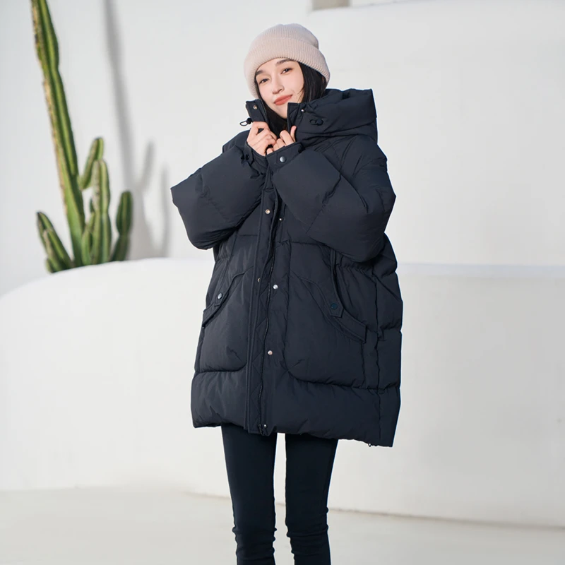 2024年时尚女款羽绒服秋冬保暖宽松休闲短款羽绒服W33107P