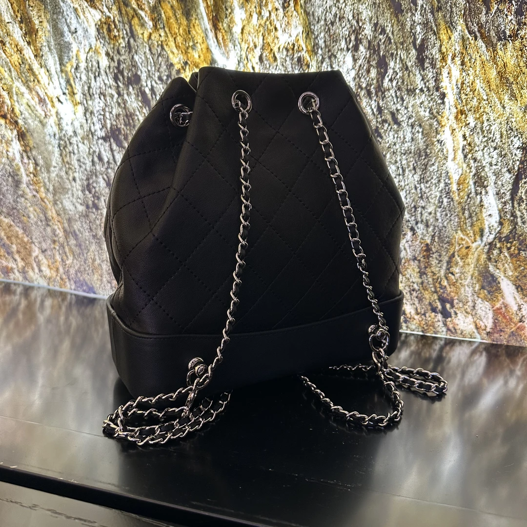 HIRMRIS手工真皮包 550795-双肩收紧菱格香黑羊