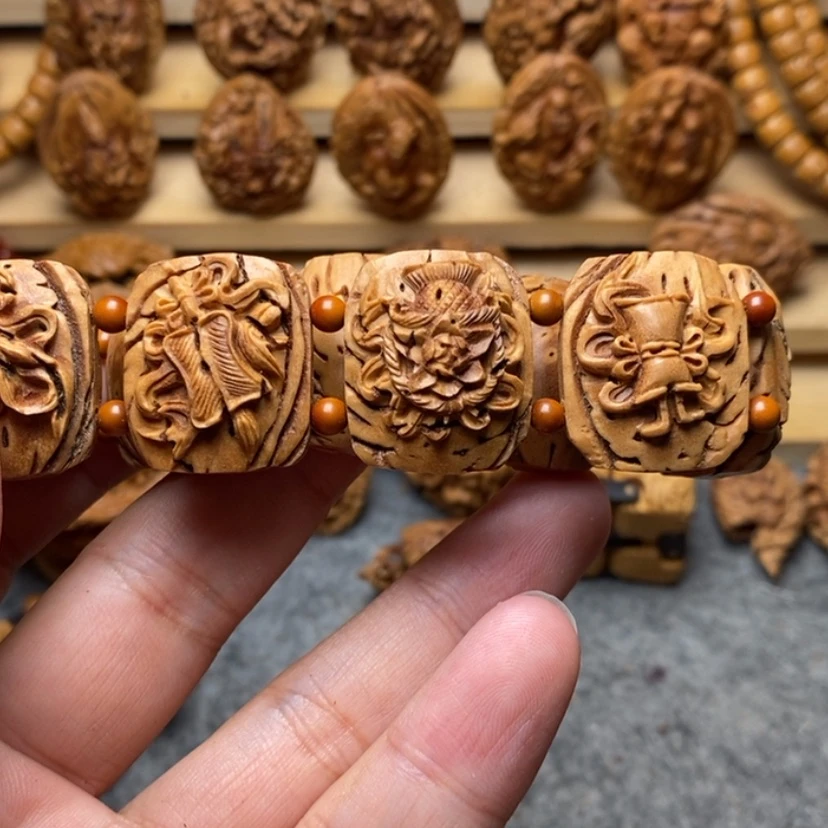 【闪购商品】桃核核雕天****影