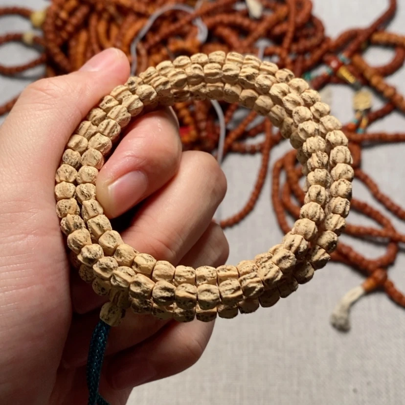 【闪购商品】柏香籽/百香籽吊坠