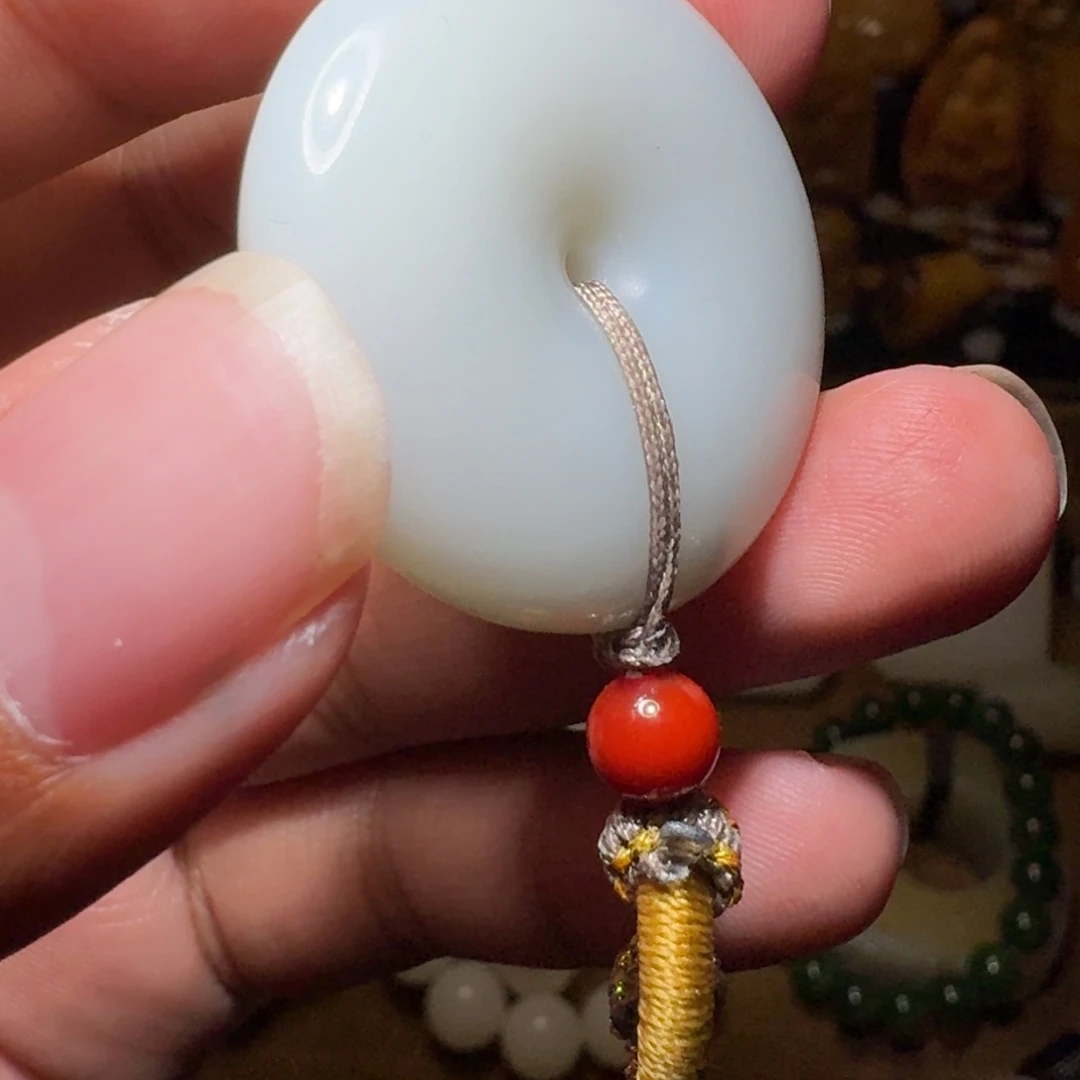 和田玉颈饰未镶嵌云**叔