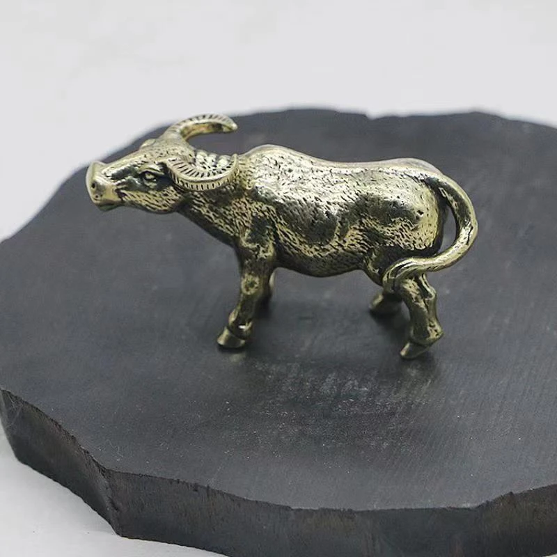 实心黄铜水牛办公桌面小摆件斗牛大牛古铜茶宠饰品礼品手把玩件