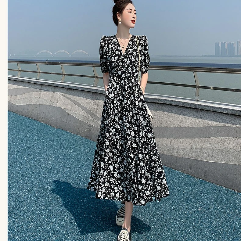 大码2023新款气质减龄雪纺连衣裙女夏胖mm遮肚显瘦长款黑色碎花裙