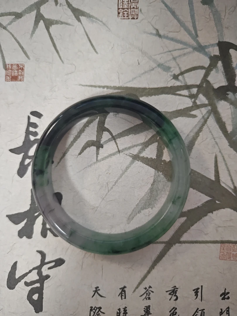 T830缅甸翡翠手镯