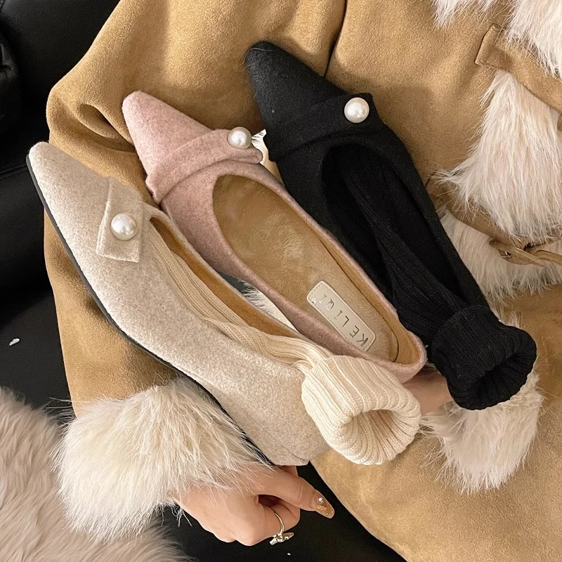 美猫汇新款法式尖头小香晚晚风毛呢子名媛珍珠加绒保暖坡跟单鞋女