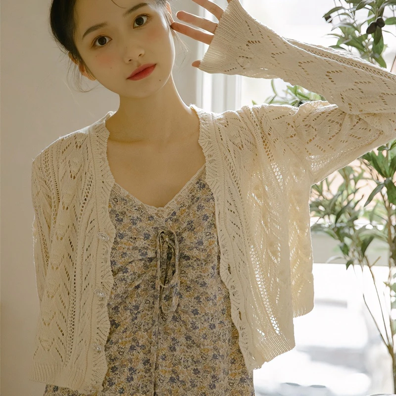 法式镂空针织开衫外套女薄款春季穿搭裙子外搭披肩温柔风短款上衣