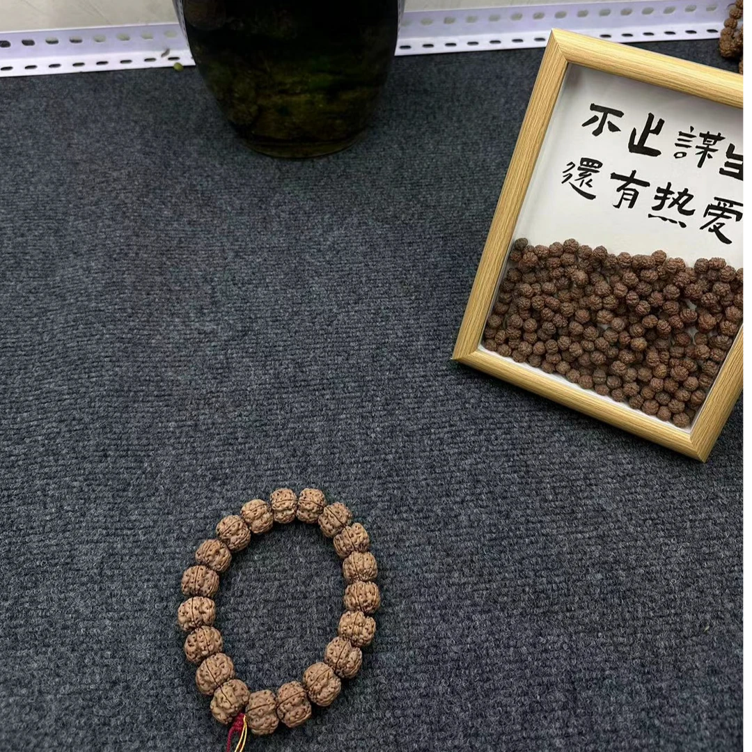 【原皮原色】鑫亿菩提小金刚原籽原皮手持帝王花