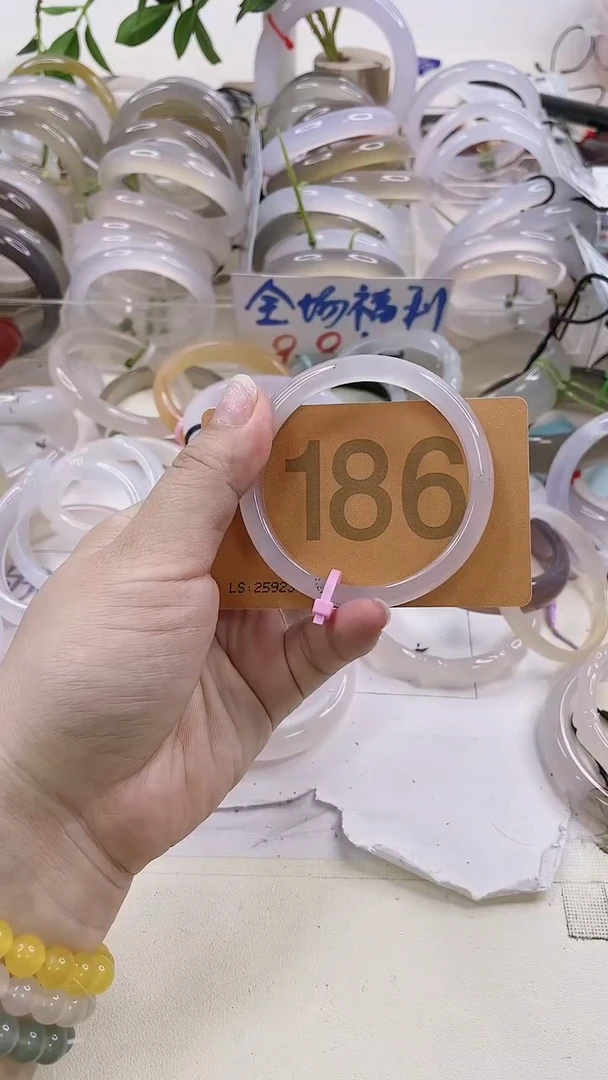 【闪购商品】玛瑙/玉髓手镯未镶嵌5354