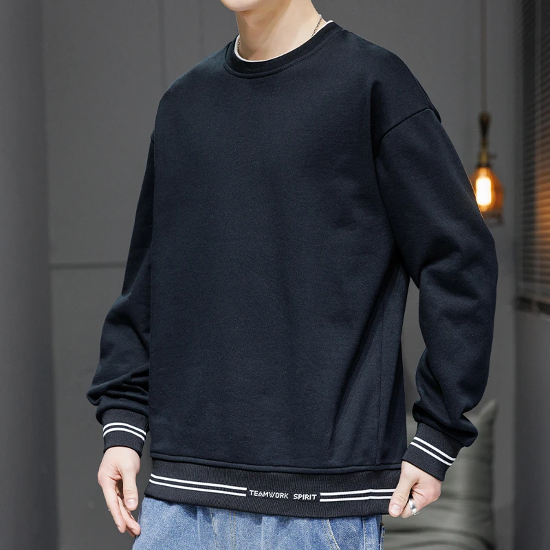 706秋季新款男青年宽松潮流圆领卫衣黑色