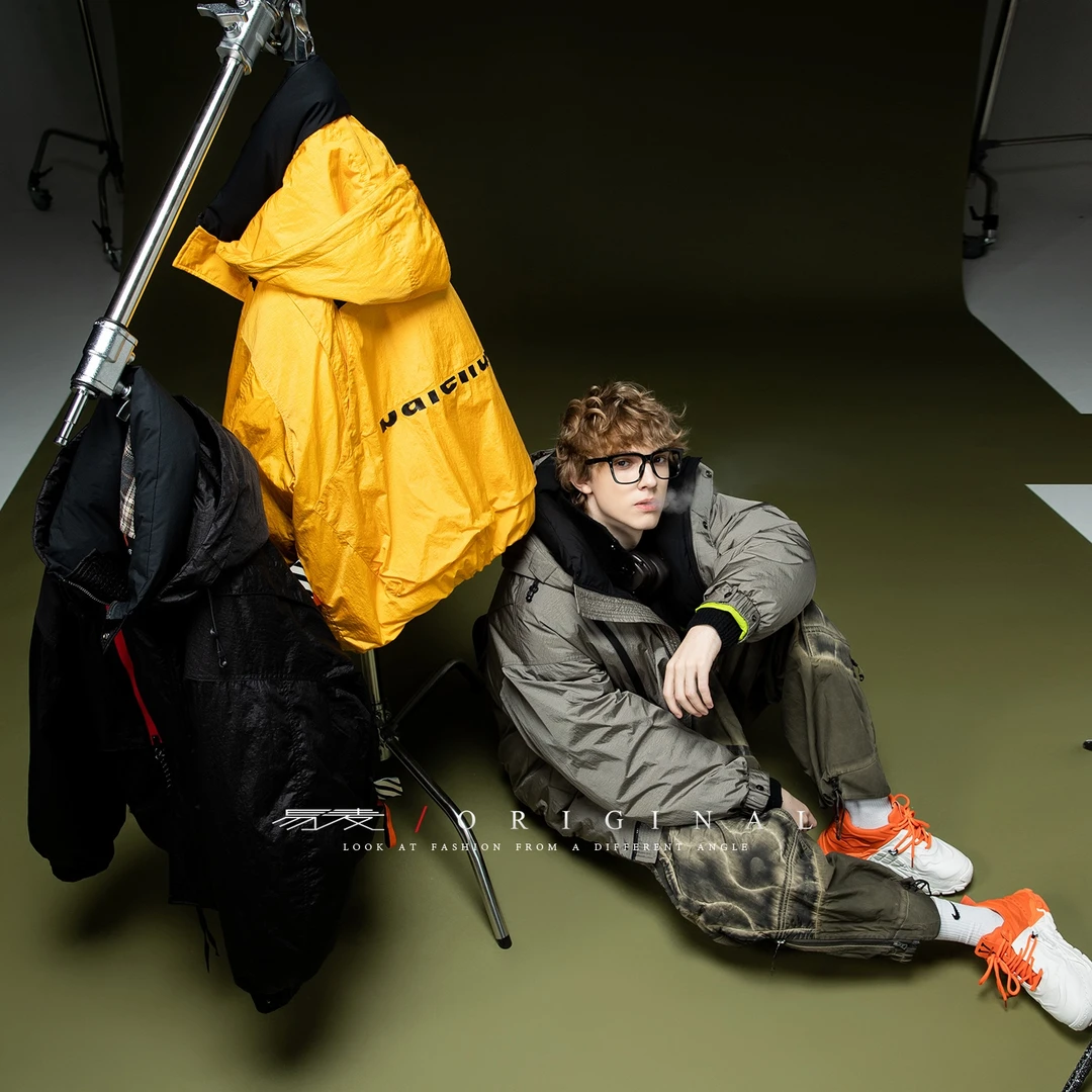 2024冬季新款美式街头潮牌重工剪裁男女同款抗寒户外羽绒服