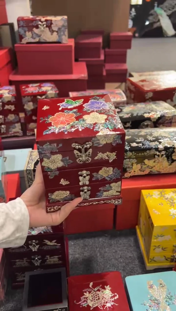 【闪购商品】蝶恋花三层柜式微瑕·弘贝雅螺钿漆器文化馆