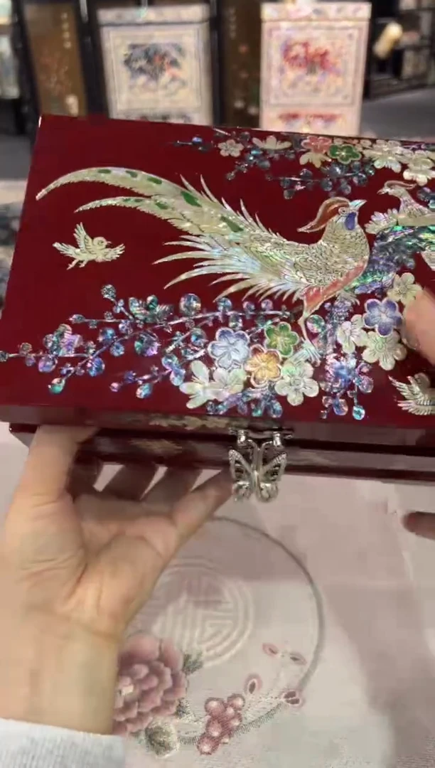 【闪购商品】微瑕红色锦鸡·弘贝雅螺钿漆器