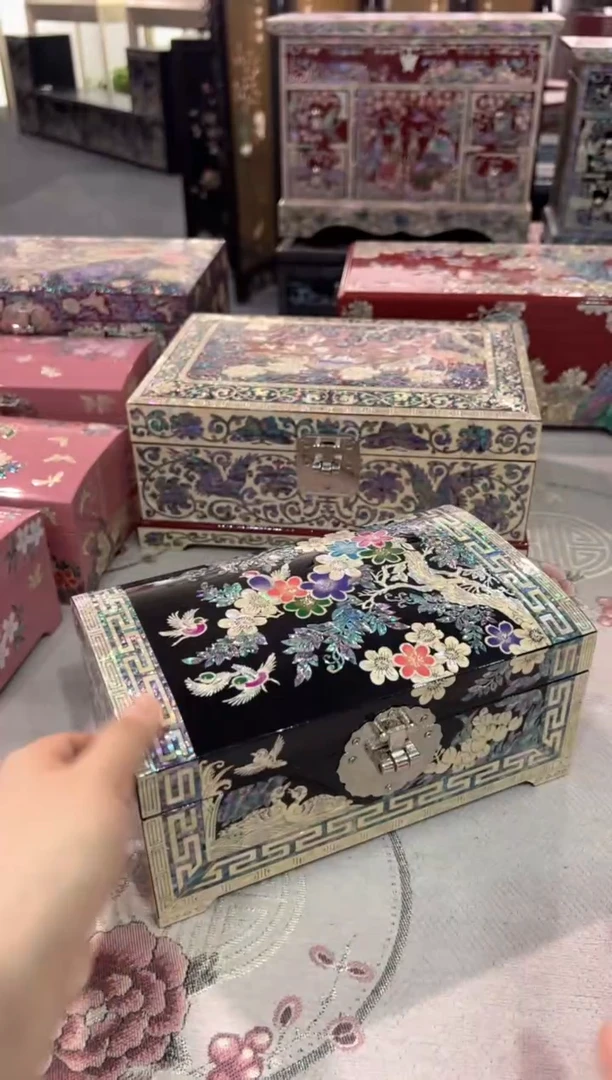 【闪购商品】绒布底鱼锁款·弘贝雅螺钿漆器微瑕