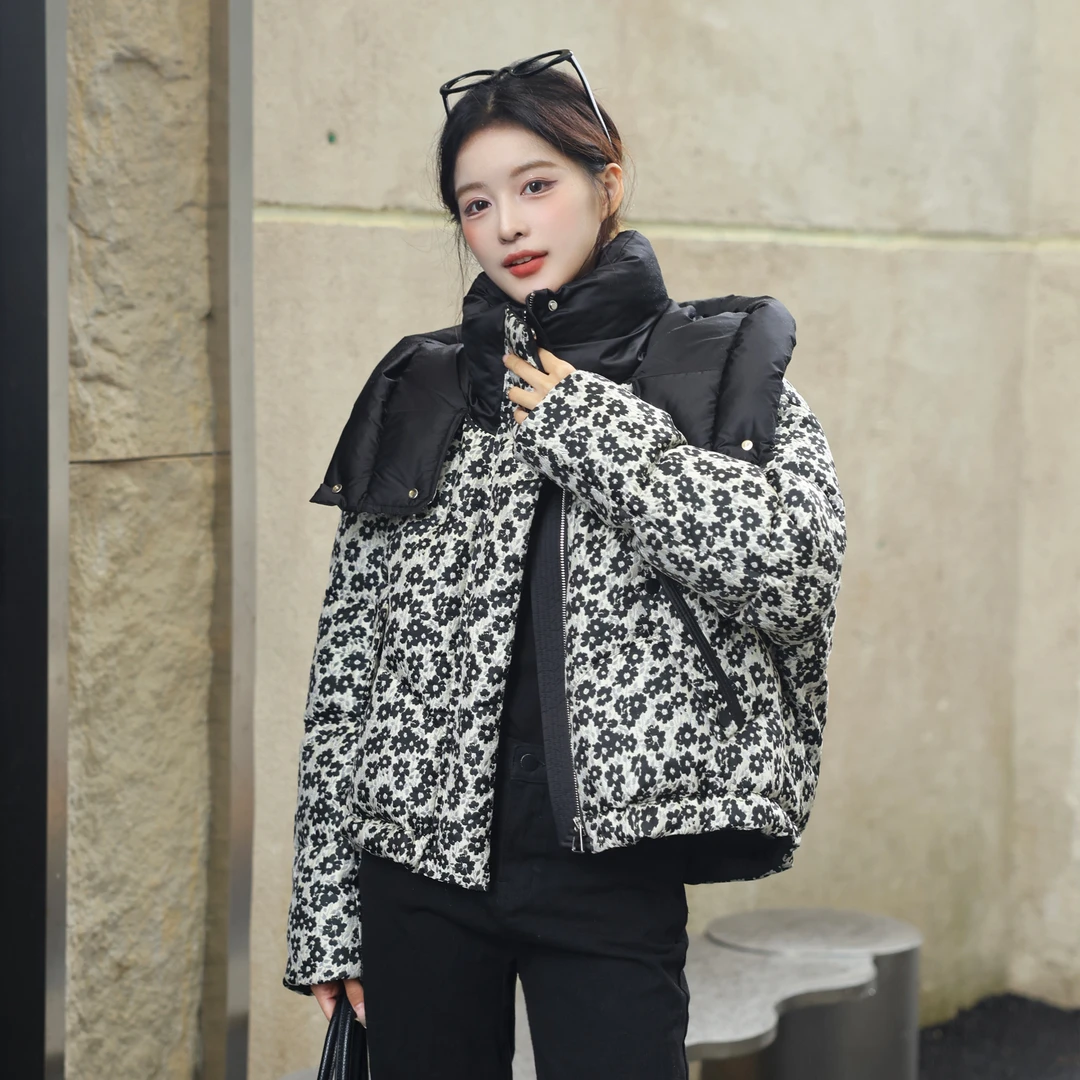 2024新款碎花羽绒服女士连帽休闲短外套冬季韩版保暖面包服241192
