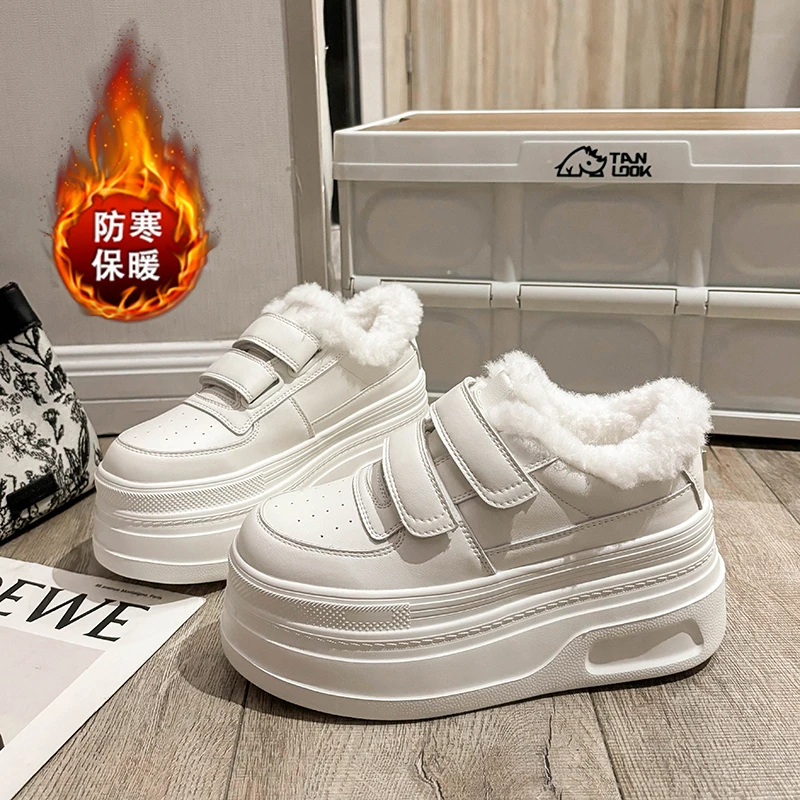 时尚百搭加绒8cm冬季增高真皮运动鞋新款魔术贴小白鞋厚底女休闲