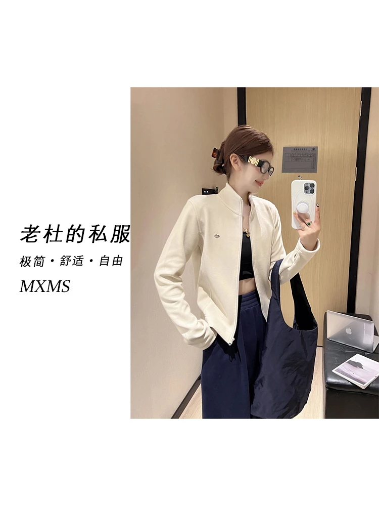 （麦欢尼）N9372-“宝藏衣橱”时尚纯色小圆牌紧身拉链加厚开衫小衫