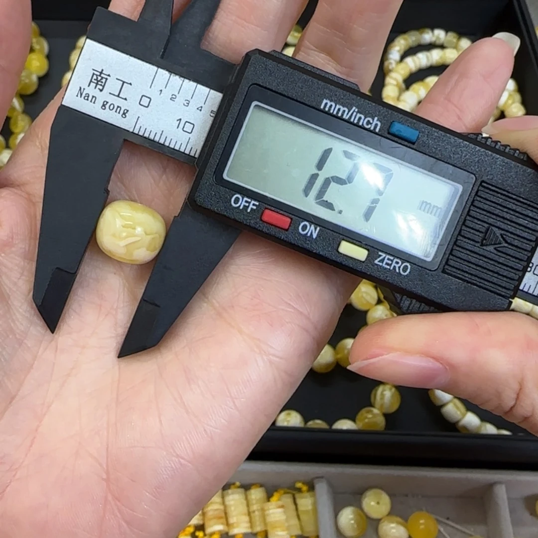 【闪购商品】琥珀裸石未镶嵌