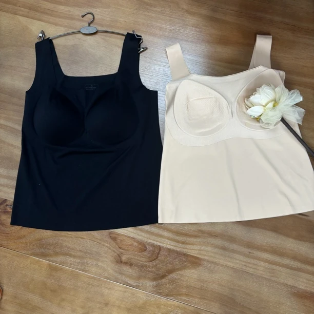 宽纱女士吊带背心 自带文胸里料采用蚕丝面料0敏护肤养肤安全呵护