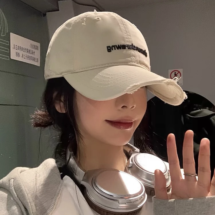 Alex大王韩版休闲棒球帽胶印字母破洞做旧软顶鸭舌帽字母刺绣网红