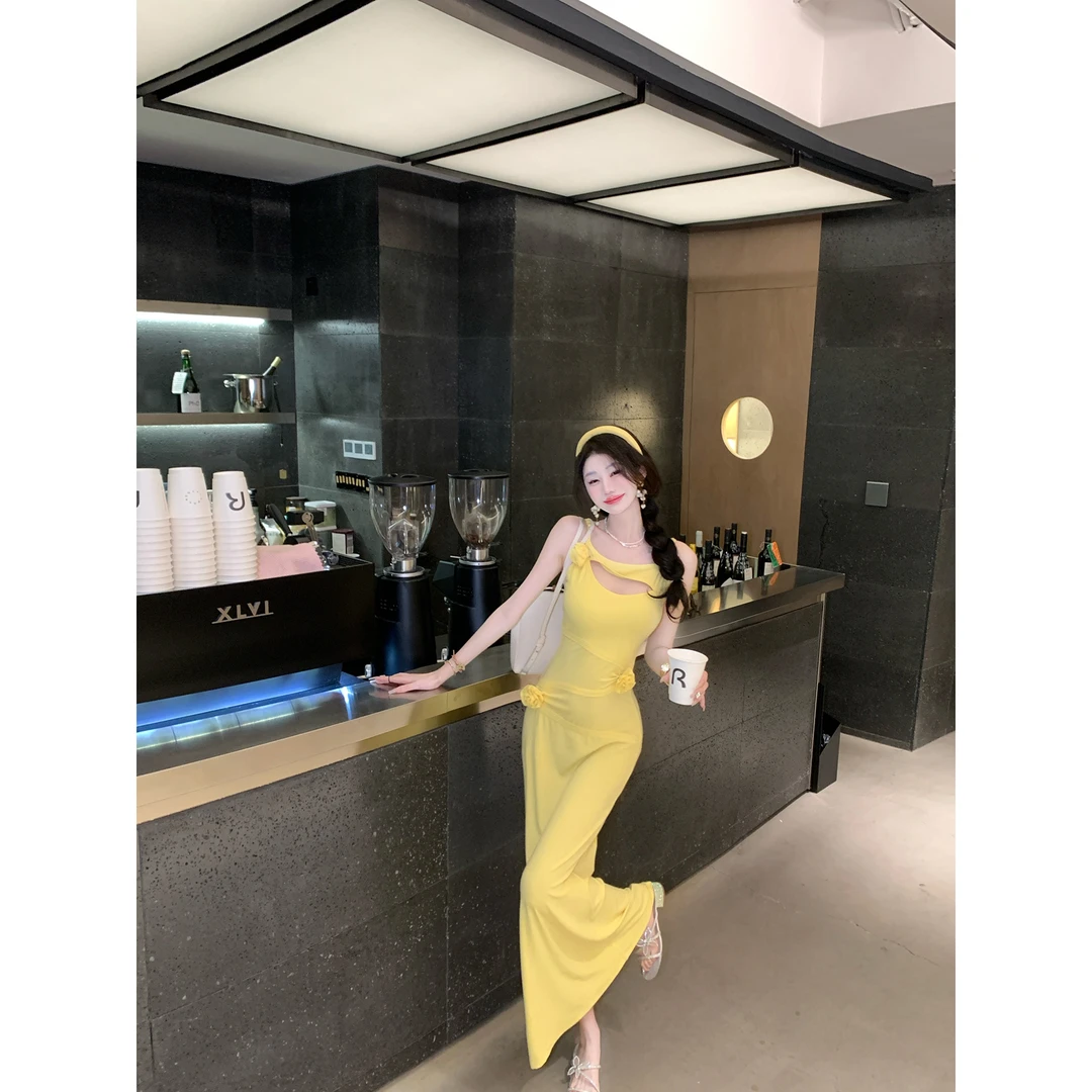 【雅乔定制】奶酪陷阱 手工立体花朵黄色镂空吊带长裙DYZY-24067277