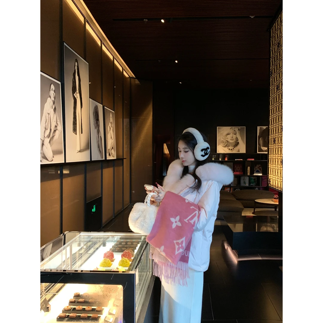 【雅乔定制】雪域宝宝 狐狸毛领连帽粉色羽绒服外套DYTH-24073468