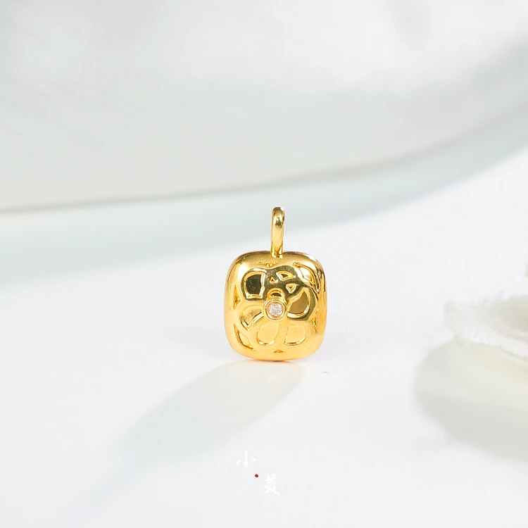 18K金拉丝方牌配件 G8774