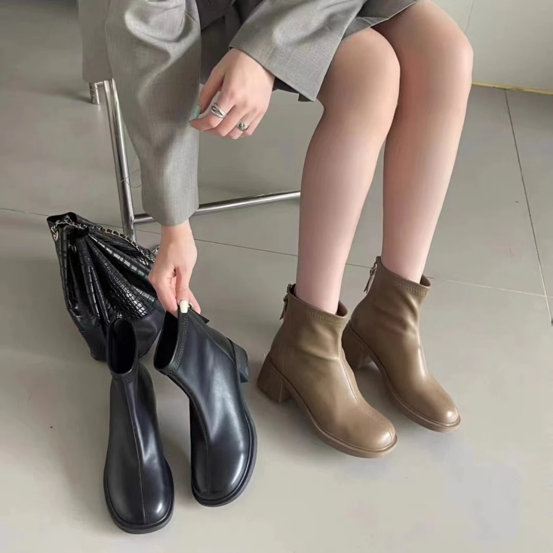 秋冬新款时尚休闲百搭英伦风厚底圆头复古瘦瘦靴6-339B