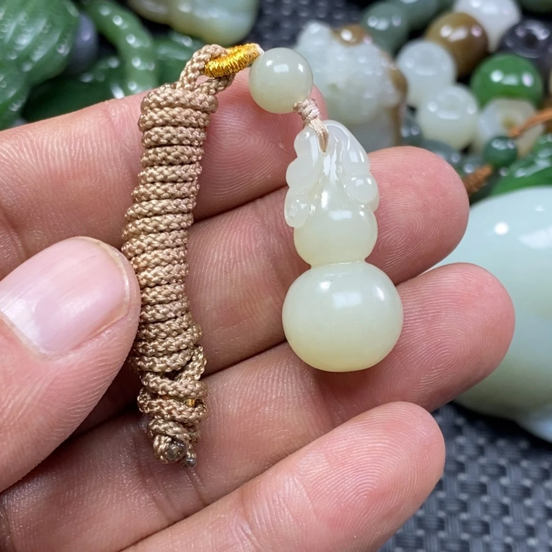 和田玉吊坠未镶嵌g