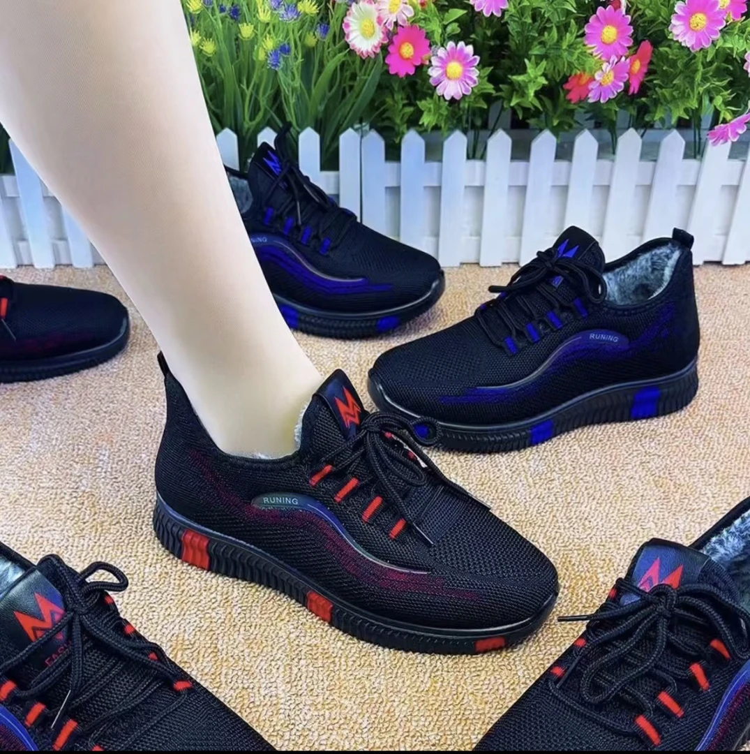 【爆款推荐】秋冬中老年保暖女鞋舒适加绒百搭网面妈妈鞋软底运动鞋